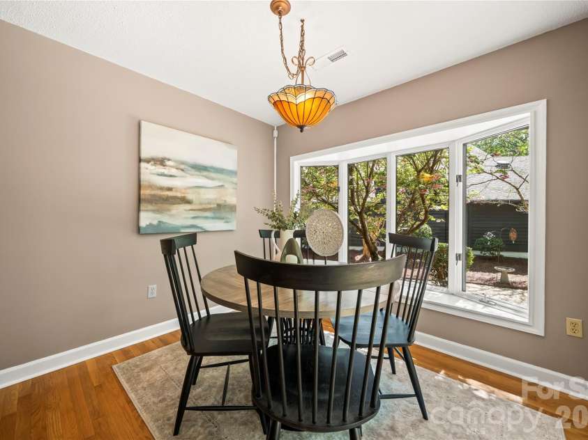6212 Summertree Lane, Charlotte, NC 28226.  MLS# CAR4365942, YatesRealty ID 11186. 
