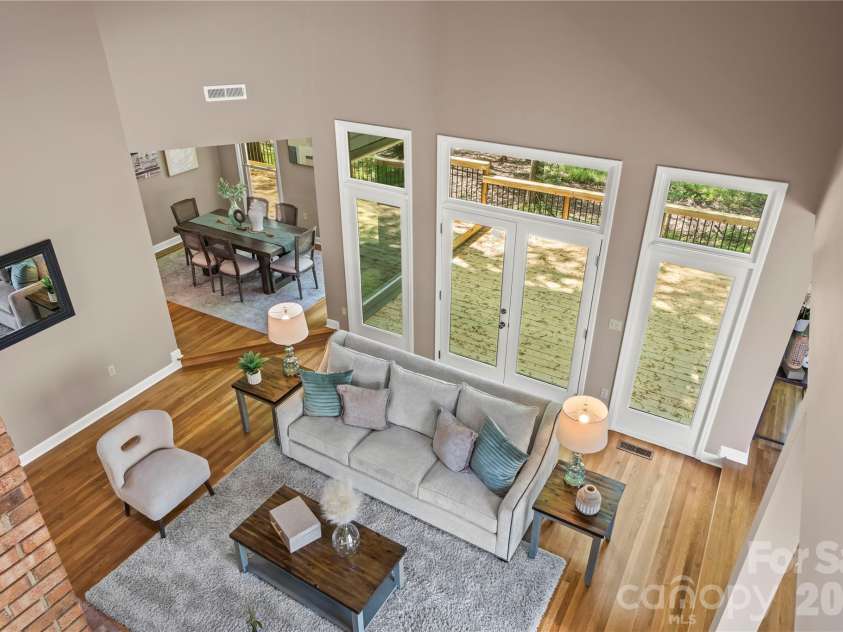 6212 Summertree Lane, Charlotte, NC 28226.  MLS# CAR4365942, YatesRealty ID 11186. 