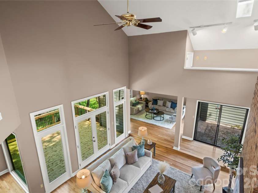 6212 Summertree Lane, Charlotte, NC 28226.  MLS# CAR4365942, YatesRealty ID 11186. 