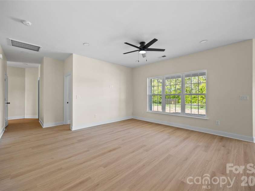 521 Cedar Street, Troutman, NC 28166.  MLS# CAR4367893, YatesRealty ID 11187. 