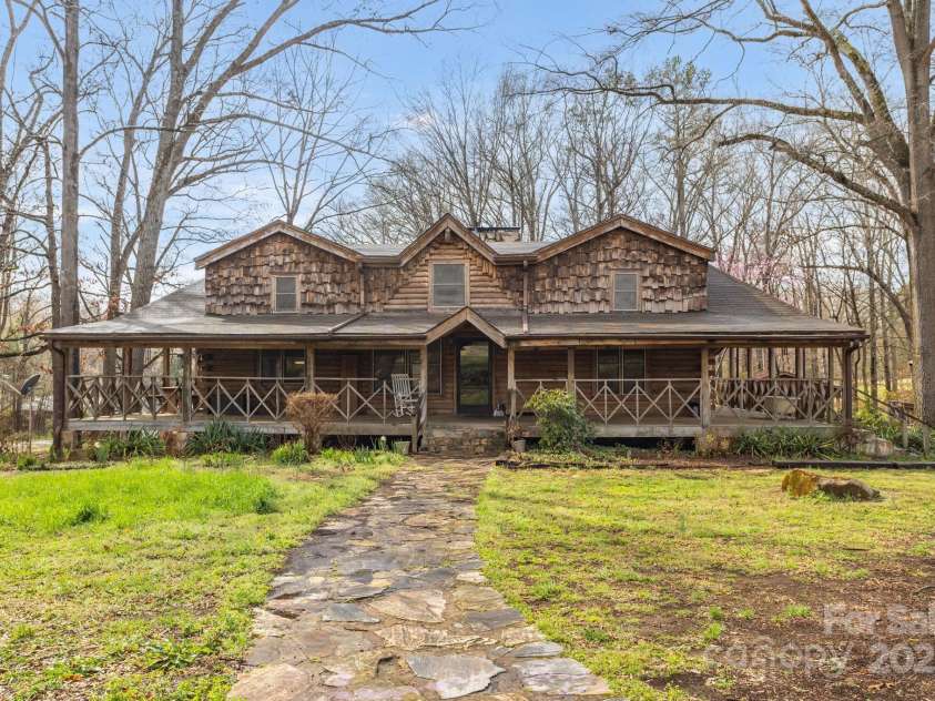 723 Hill Everhart Road, Lexington, NC 27295.  MLS# CAR4237112, YatesRealty ID 11188. 