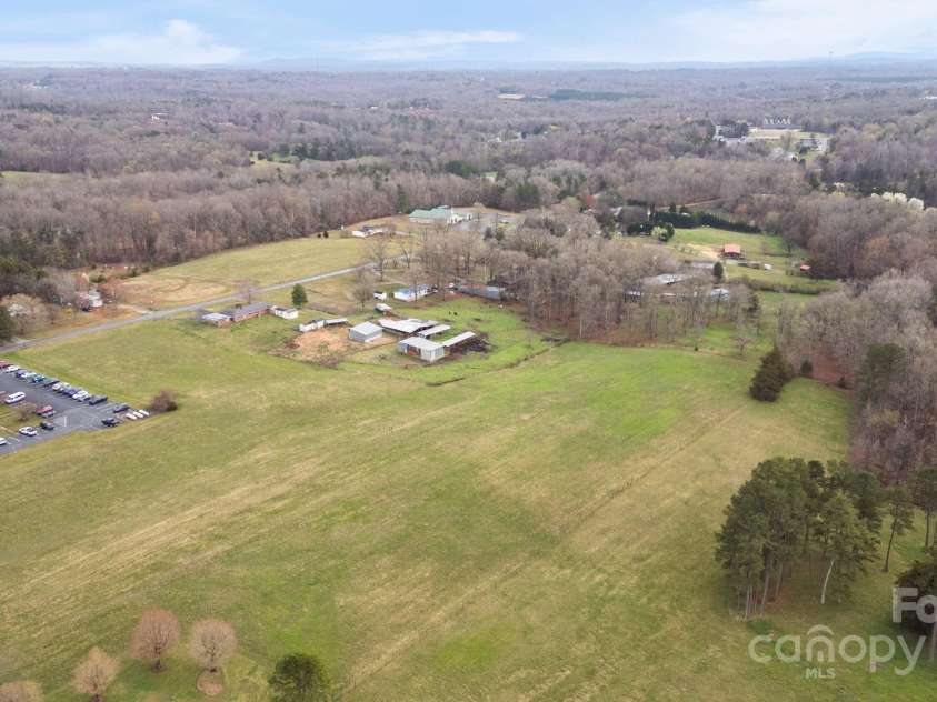 723 Hill Everhart Road, Lexington, NC 27295.  MLS# CAR4237112, YatesRealty ID 11188. 
