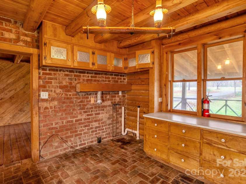 723 Hill Everhart Road, Lexington, NC 27295.  MLS# CAR4237112, YatesRealty ID 11188. 