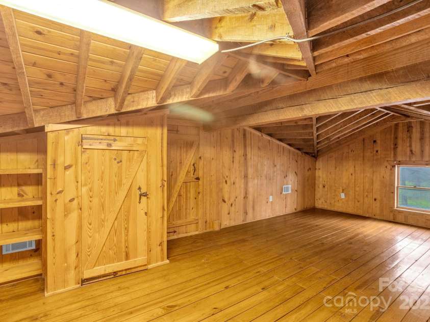 723 Hill Everhart Road, Lexington, NC 27295.  MLS# CAR4237112, YatesRealty ID 11188. 