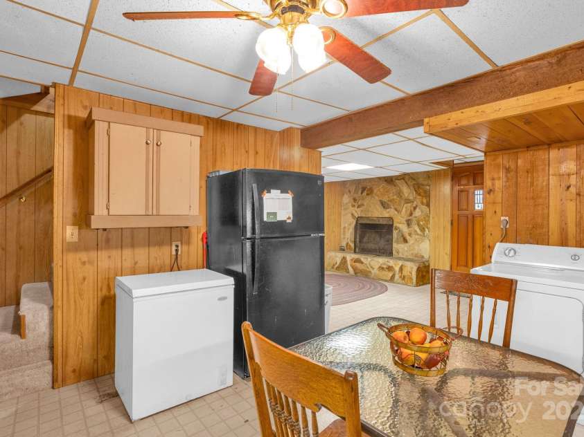 723 Hill Everhart Road, Lexington, NC 27295.  MLS# CAR4237112, YatesRealty ID 11188. 