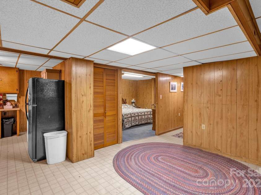 723 Hill Everhart Road, Lexington, NC 27295.  MLS# CAR4237112, YatesRealty ID 11188. 