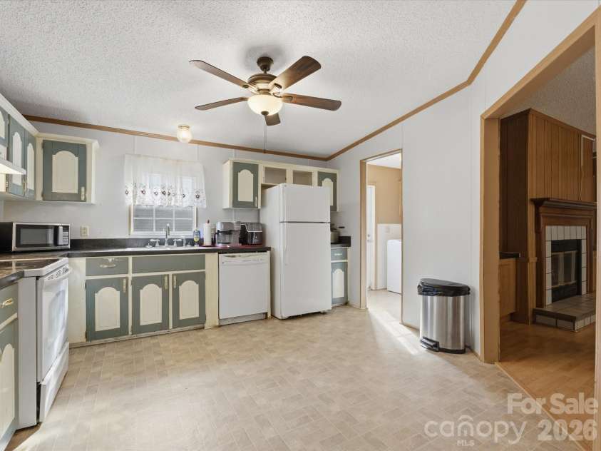 959 Langley Drive, Chester, SC 29706.  MLS# CAR4357543, YatesRealty ID 11188. 