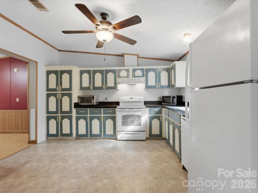 959 Langley Drive, Chester, SC 29706.  MLS# CAR4357543, YatesRealty ID 11188. 