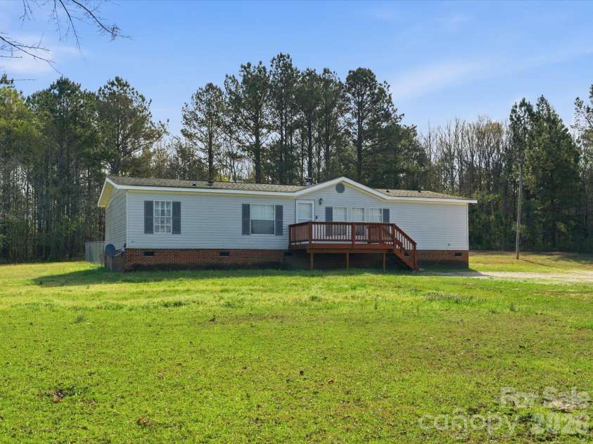 959 Langley Drive, Chester, SC 29706.  MLS# CAR4357543, YatesRealty ID 11188. 
