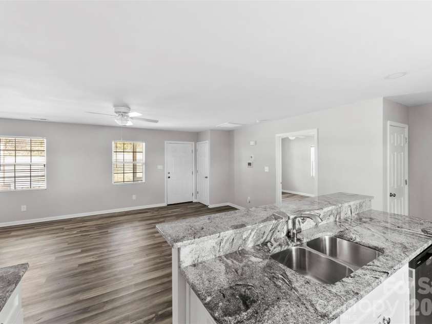 810 4th Street, Kings Mountain, NC 28086.  MLS# CAR4335671, YatesRealty ID 1119. 