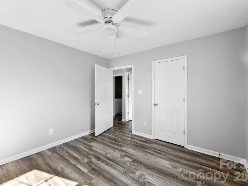 810 4th Street, Kings Mountain, NC 28086.  MLS# CAR4335671, YatesRealty ID 1119. 