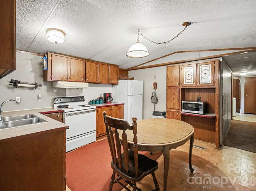 126 Amelia Drive, Fort Mill, SC 29715.  MLS# CAR4365424, YatesRealty ID 11191. 