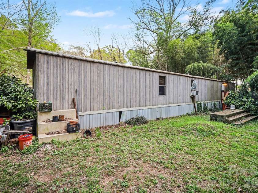 126 Amelia Drive, Fort Mill, SC 29715.  MLS# CAR4365424, YatesRealty ID 11191. 
