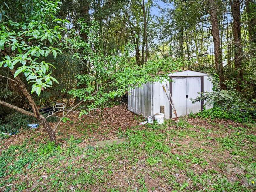 126 Amelia Drive, Fort Mill, SC 29715.  MLS# CAR4365424, YatesRealty ID 11191. 