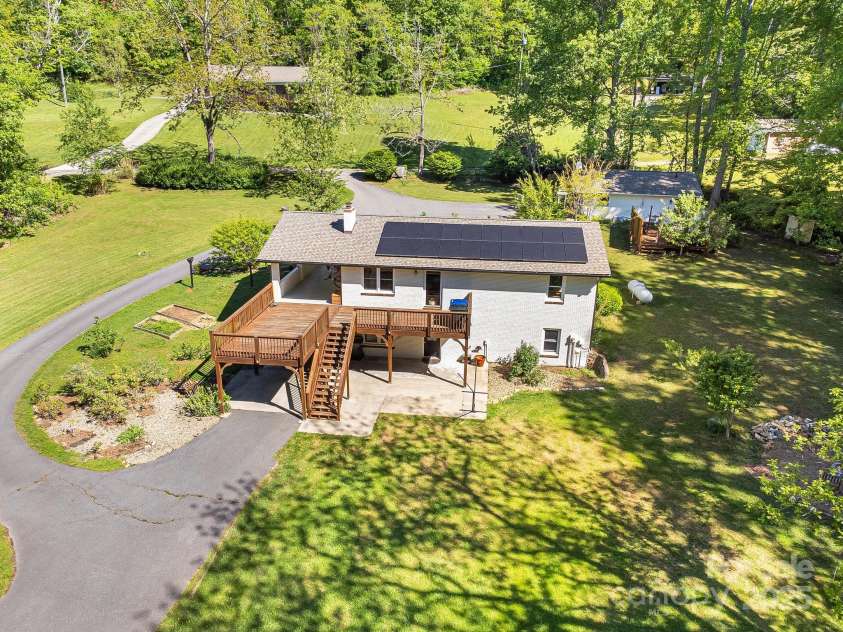 570 Brandon Road, Black Mountain, NC 28711.  MLS# CAR4241895, YatesRealty ID 11191. 