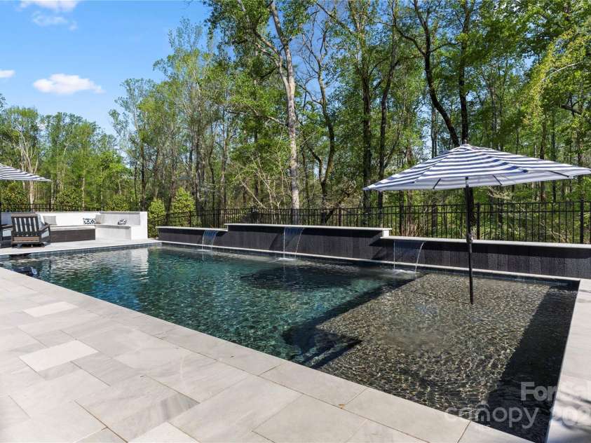 14013 Pinoli Pine Circle, Huntersville, NC 28078.  MLS# CAR4244997, YatesRealty ID 11192. 
