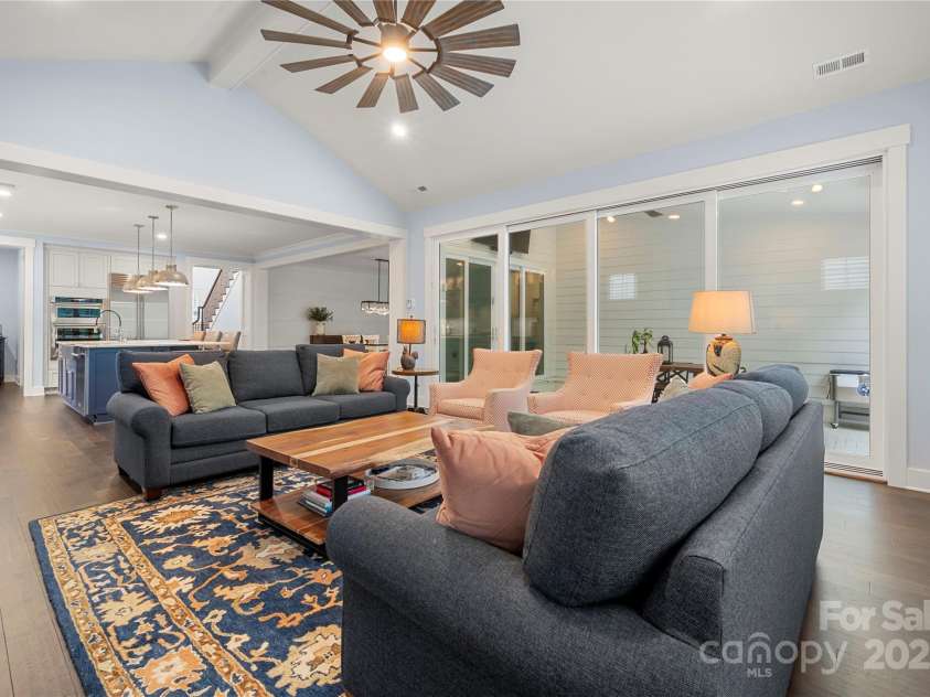 14013 Pinoli Pine Circle, Huntersville, NC 28078.  MLS# CAR4244997, YatesRealty ID 11192. 