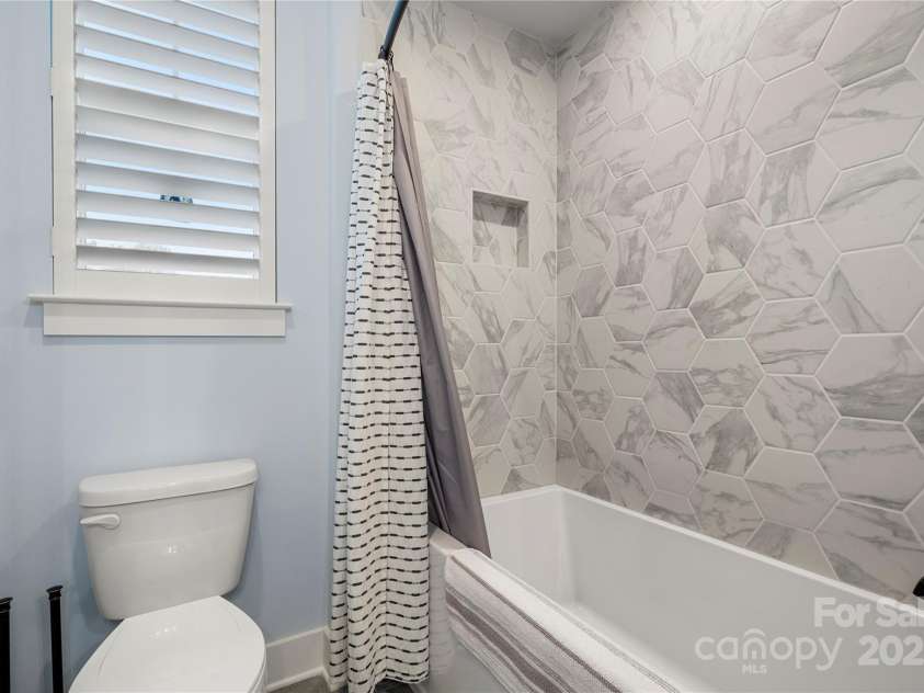 14013 Pinoli Pine Circle, Huntersville, NC 28078.  MLS# CAR4244997, YatesRealty ID 11192. 