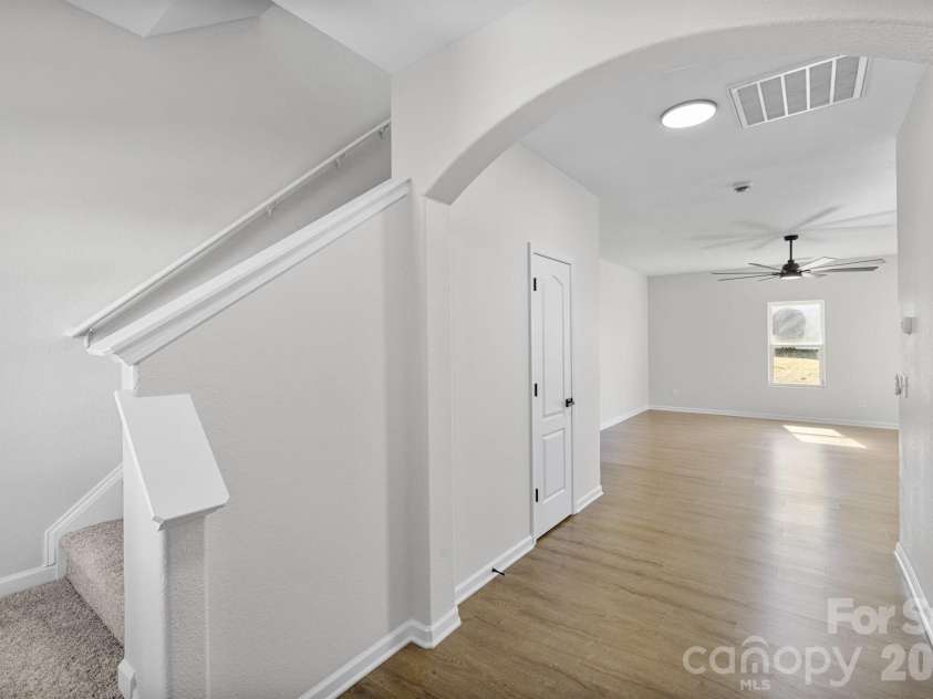 8203 Paw Valley Lane, Charlotte, NC 28214.  MLS# CAR4353089, YatesRealty ID 11192. 