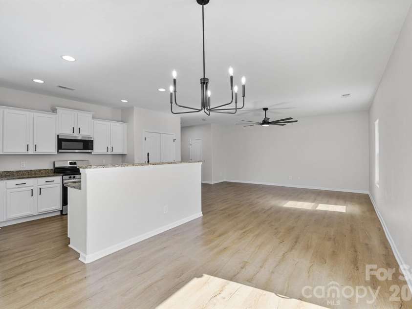 8203 Paw Valley Lane, Charlotte, NC 28214.  MLS# CAR4353089, YatesRealty ID 11192. 