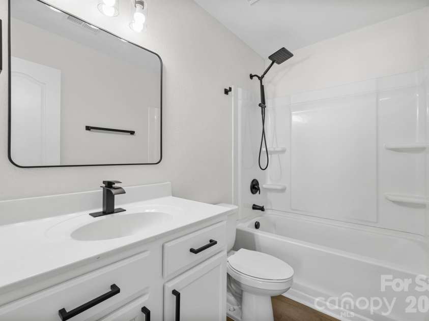 8203 Paw Valley Lane, Charlotte, NC 28214.  MLS# CAR4353089, YatesRealty ID 11192. 