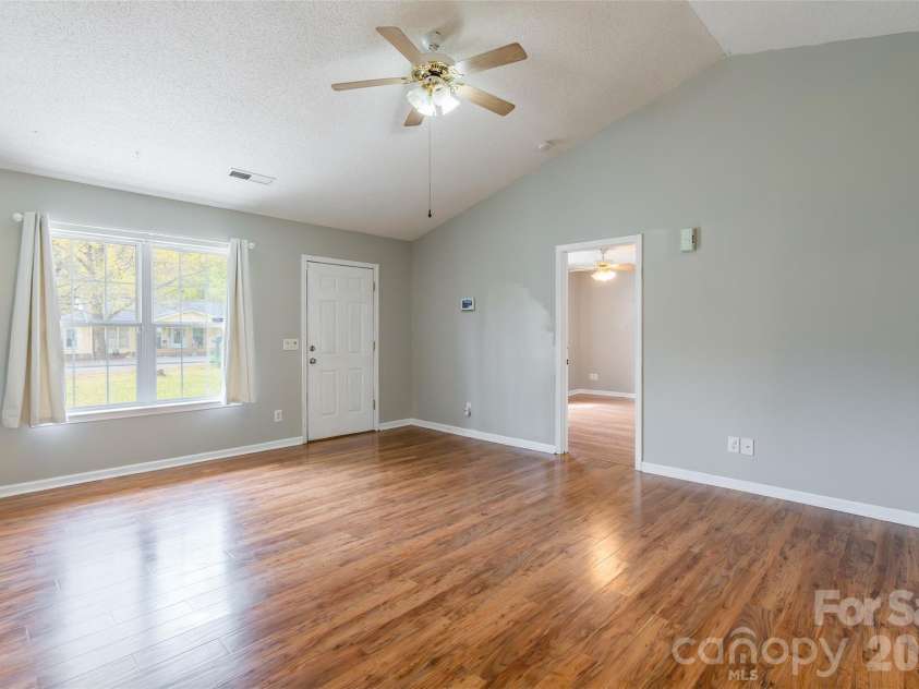 1021 Cedar Creek Road, Kannapolis, NC 28083.  MLS# CAR4363775, YatesRealty ID 11193. 