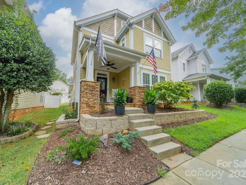 16607 Spruell Street, Huntersville, NC 28078.  MLS# CAR4238596, YatesRealty ID 11193. 