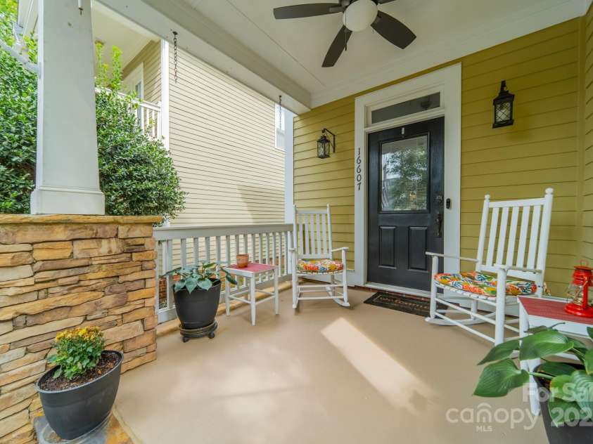 16607 Spruell Street, Huntersville, NC 28078.  MLS# CAR4238596, YatesRealty ID 11193. 