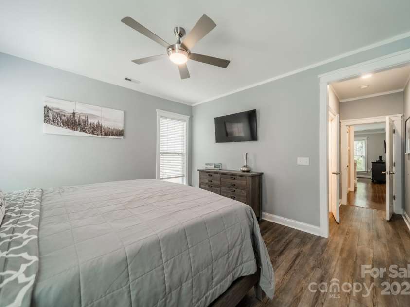 16607 Spruell Street, Huntersville, NC 28078.  MLS# CAR4238596, YatesRealty ID 11193. 
