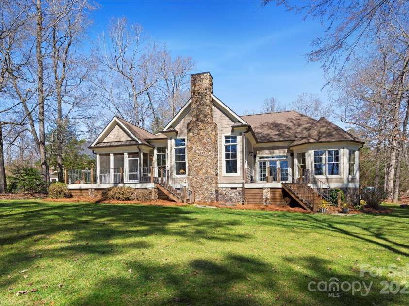 147 Pearl Bay Drive, New London, NC 28127.  MLS# CAR4235730, YatesRealty ID 11194. 