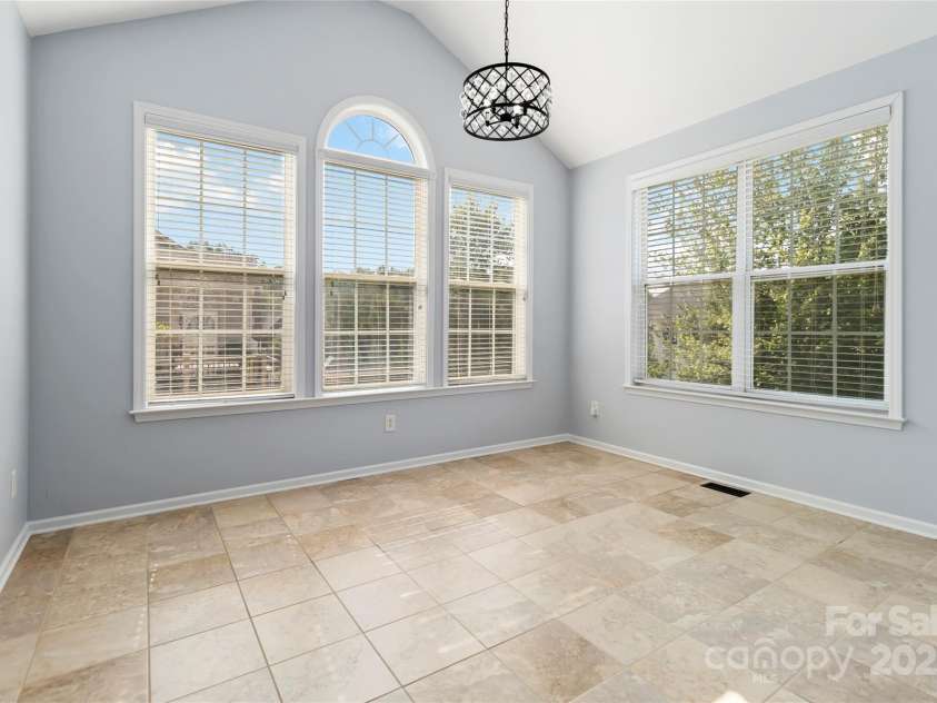 1009 Murandy Lane, Matthews, NC 28104.  MLS# CAR4272008, YatesRealty ID 11195. 