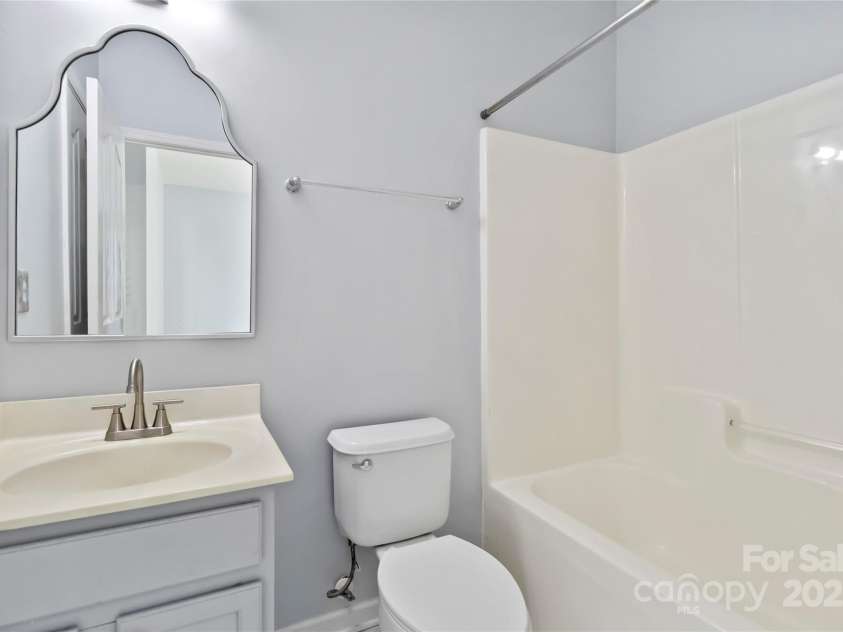 1009 Murandy Lane, Matthews, NC 28104.  MLS# CAR4272008, YatesRealty ID 11195. 