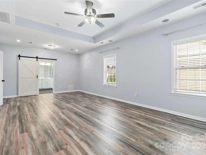 1009 Murandy Lane, Matthews, NC 28104.  MLS# CAR4272008, YatesRealty ID 11195. 