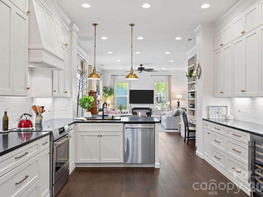 1126 South Street, Cornelius, NC 28031.  MLS# CAR4365367, YatesRealty ID 11196. 