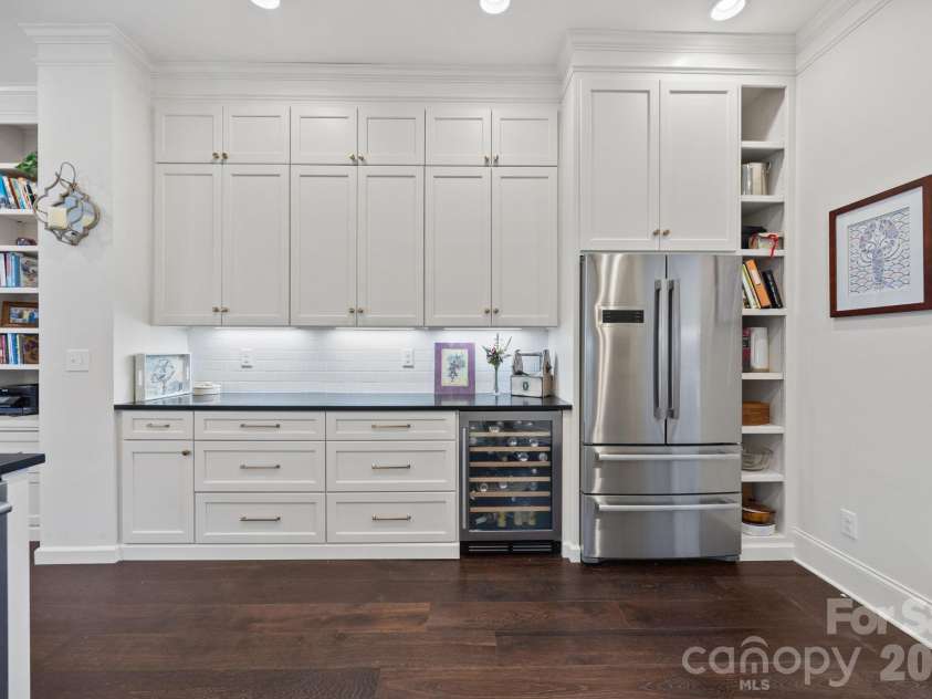 1126 South Street, Cornelius, NC 28031.  MLS# CAR4365367, YatesRealty ID 11196. 