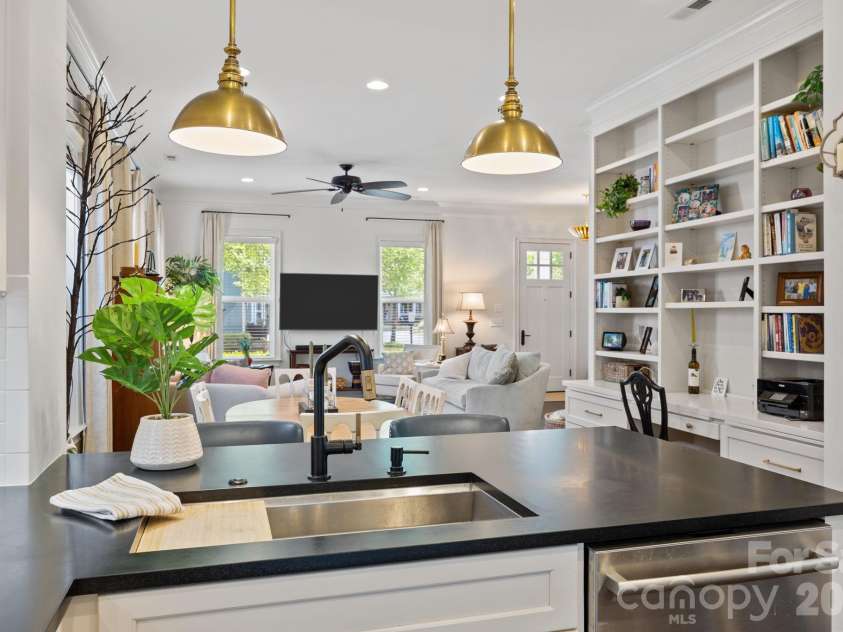 1126 South Street, Cornelius, NC 28031.  MLS# CAR4365367, YatesRealty ID 11196. 