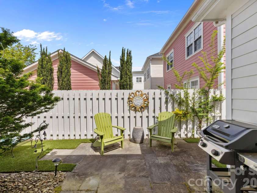 1126 South Street, Cornelius, NC 28031.  MLS# CAR4365367, YatesRealty ID 11196. 
