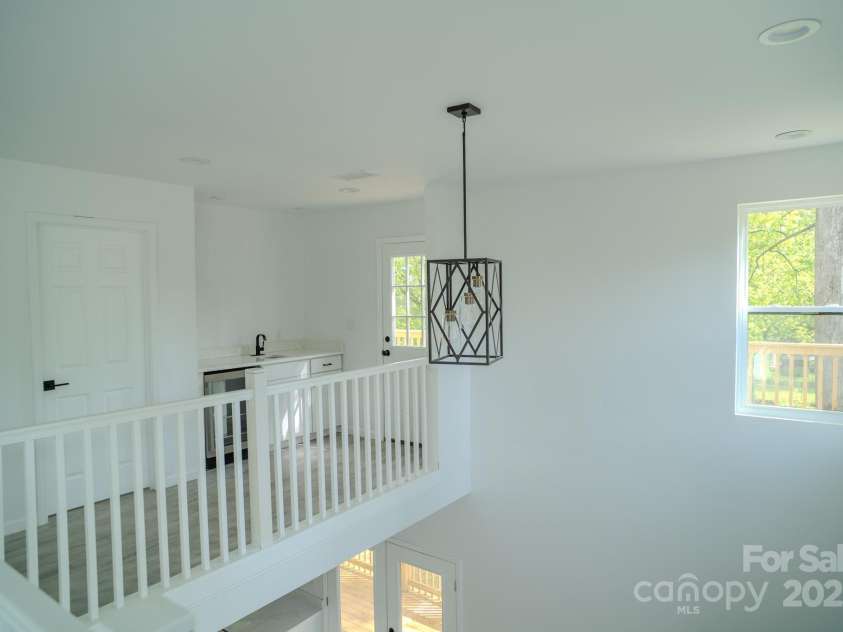1413 Hateras Avenue, Charlotte, NC 28216.  MLS# CAR4246370, YatesRealty ID 11196. 