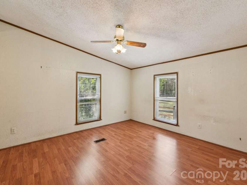 3296 Torrence Branch Drive, Fort Mill, SC 29708.  MLS# CAR4363774, YatesRealty ID 11197. 
