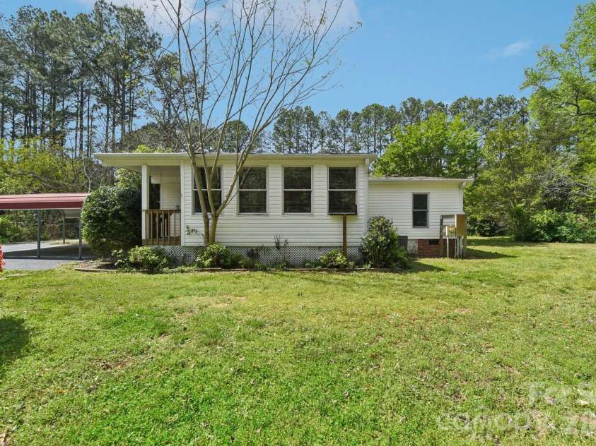 3296 Torrence Branch Drive, Fort Mill, SC 29708.  MLS# CAR4363774, YatesRealty ID 11197. 