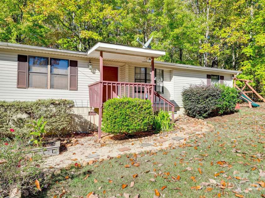 5320 Liberty Hill Road, York, SC 29745.  MLS# CAR4201279, YatesRealty ID 11197. 