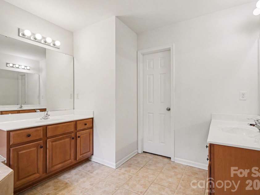 11935 Jumper Drive, Mint Hill, NC 28227.  MLS# CAR4349315, YatesRealty ID 11199. 