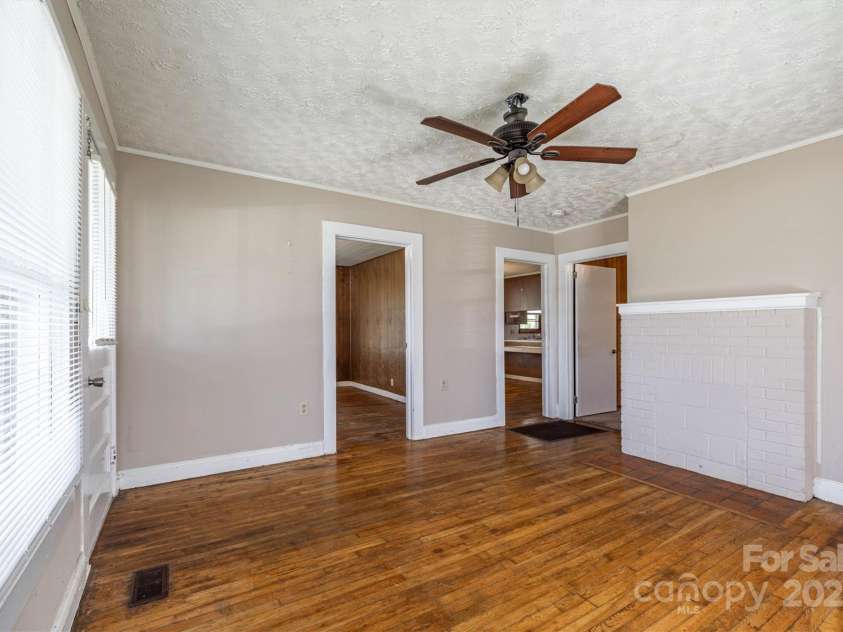 521 Praley Street, Valdese, NC 28690.  MLS# CAR4308138, YatesRealty ID 112. 