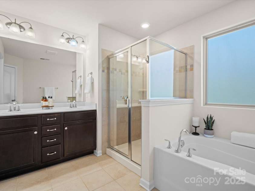 236 Ascot Run Way, Fort Mill, SC 29715.  MLS# CAR4206977, YatesRealty ID 1120. 