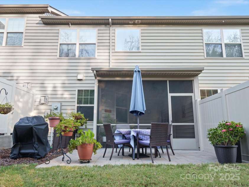 236 Ascot Run Way, Fort Mill, SC 29715.  MLS# CAR4206977, YatesRealty ID 1120. 