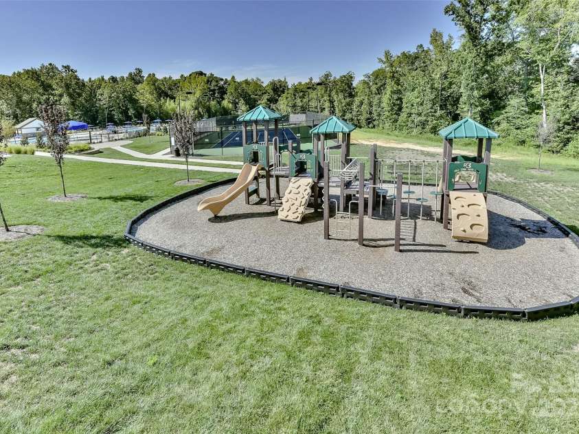 236 Ascot Run Way, Fort Mill, SC 29715.  MLS# CAR4206977, YatesRealty ID 1120. 