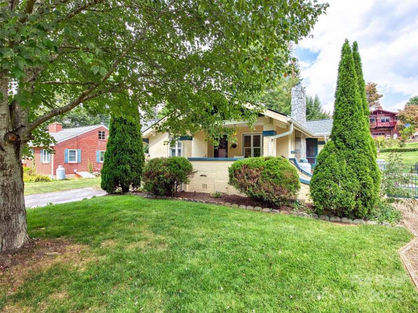 85 Marshall Street, Waynesville, NC 28786.  MLS# CAR4295858, YatesRealty ID 1120. 