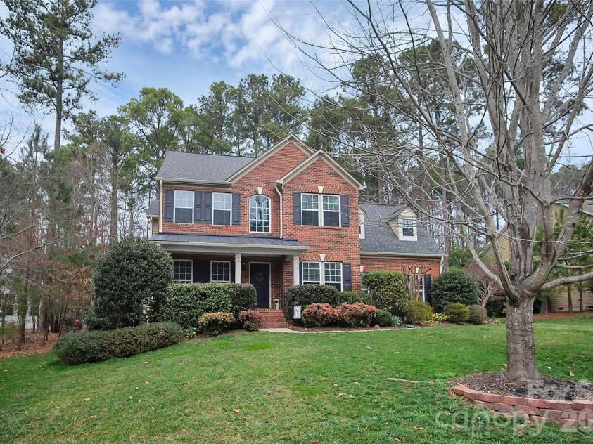401 Brookridge Drive, Mount Holly, NC 28120.  MLS# CAR4333575, YatesRealty ID 11200. 