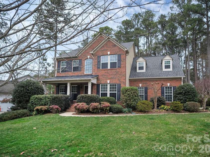 401 Brookridge Drive, Mount Holly, NC 28120.  MLS# CAR4333575, YatesRealty ID 11200. 