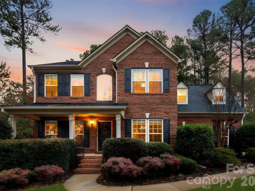 401 Brookridge Drive, Mount Holly, NC 28120.  MLS# CAR4333575, YatesRealty ID 11200. 